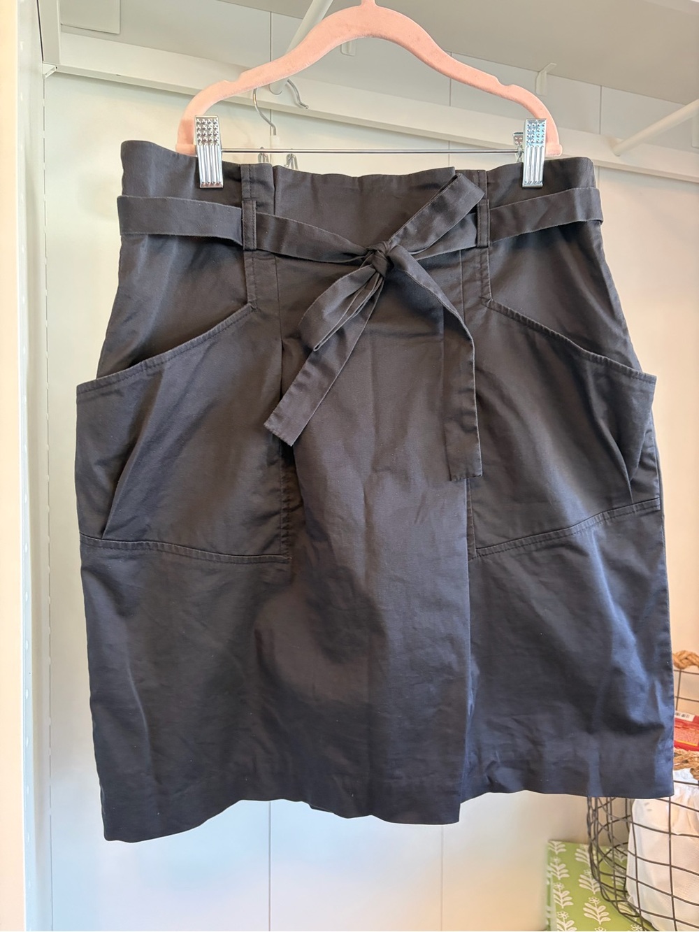 BCBG MaxAzria Tie-Waist Pocket Skirt in Navy